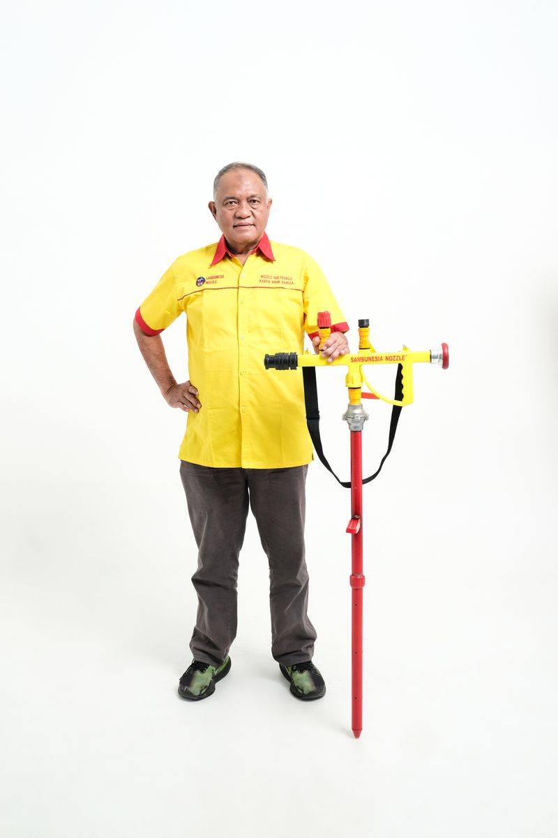 Sambusir Berdiri